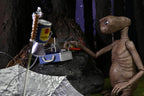NECA E.T. Der Ausserirdische LED Actionfigur 40th Anniversary