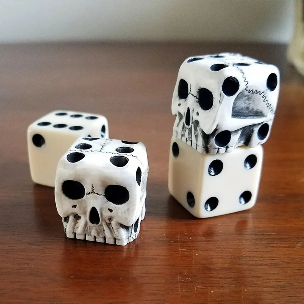  5x Skelett Würfel Gruselige Dekorative Verzierung 6-seitig Harz Gotische Skelettwürfel, Für Halloween Partydekoration
