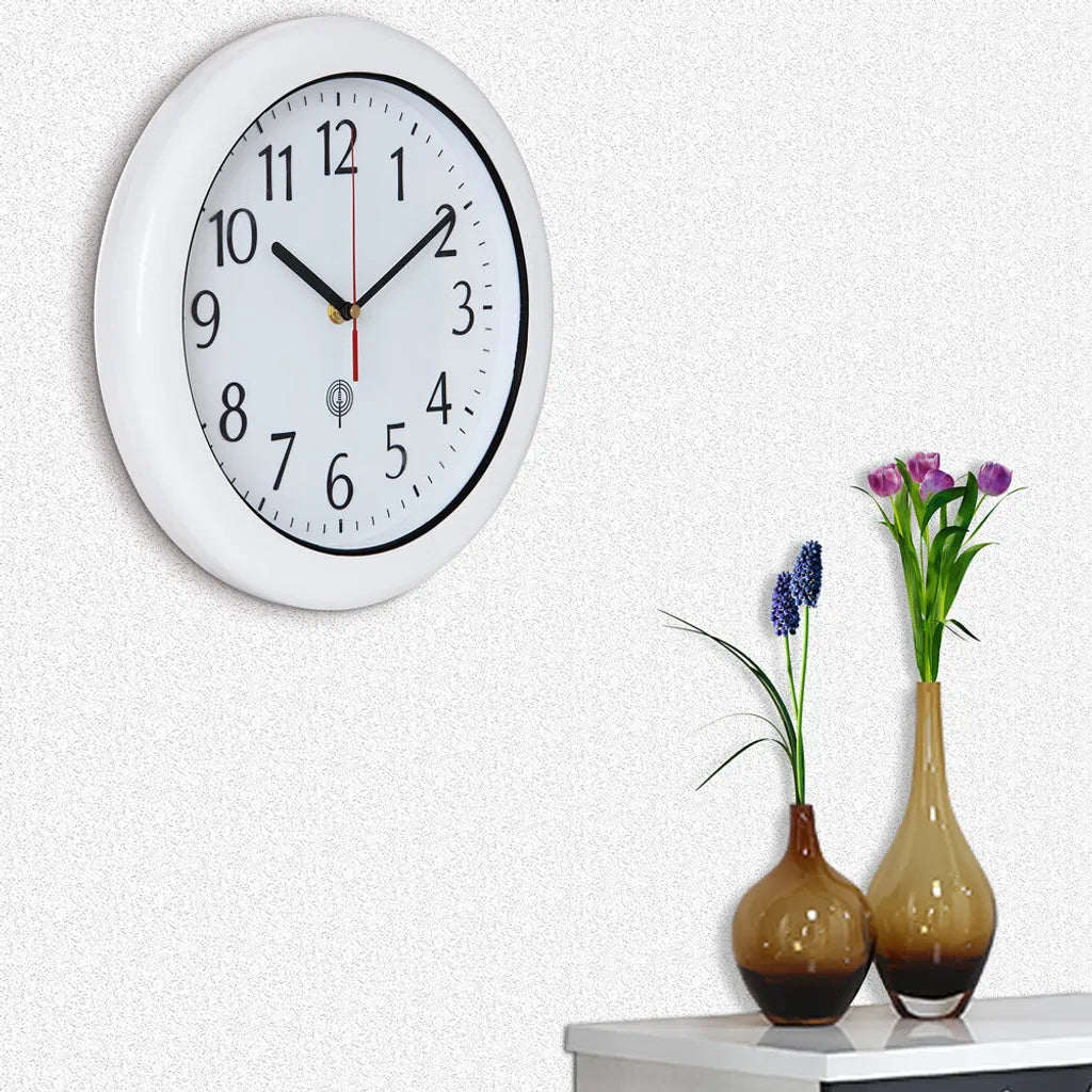  Monzana Wanduhr Mit Funk Wasserdicht Automatische Zeitumstellung Geräuscharm Quarz-Uhrwerk Analog Bad Küche Haus Funkuhr Uhr Hochglanz Weiß
