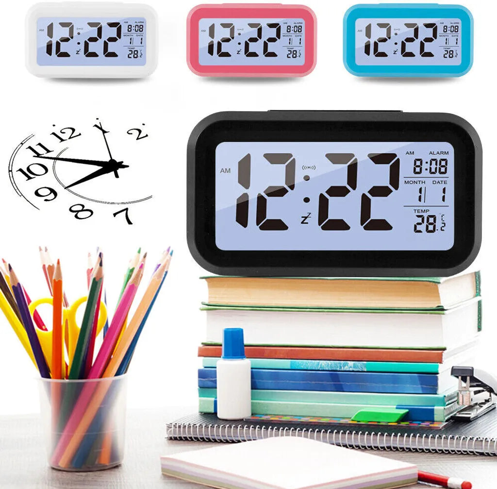  LED Wecker Digital Alarmwecker Uhr Kalender Beleuchtet Schlummerfunktion Alarm (Schwarz)