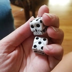  5x Skelett Würfel Gruselige Dekorative Verzierung 6-seitig Harz Gotische Skelettwürfel, Für Halloween Partydekoration