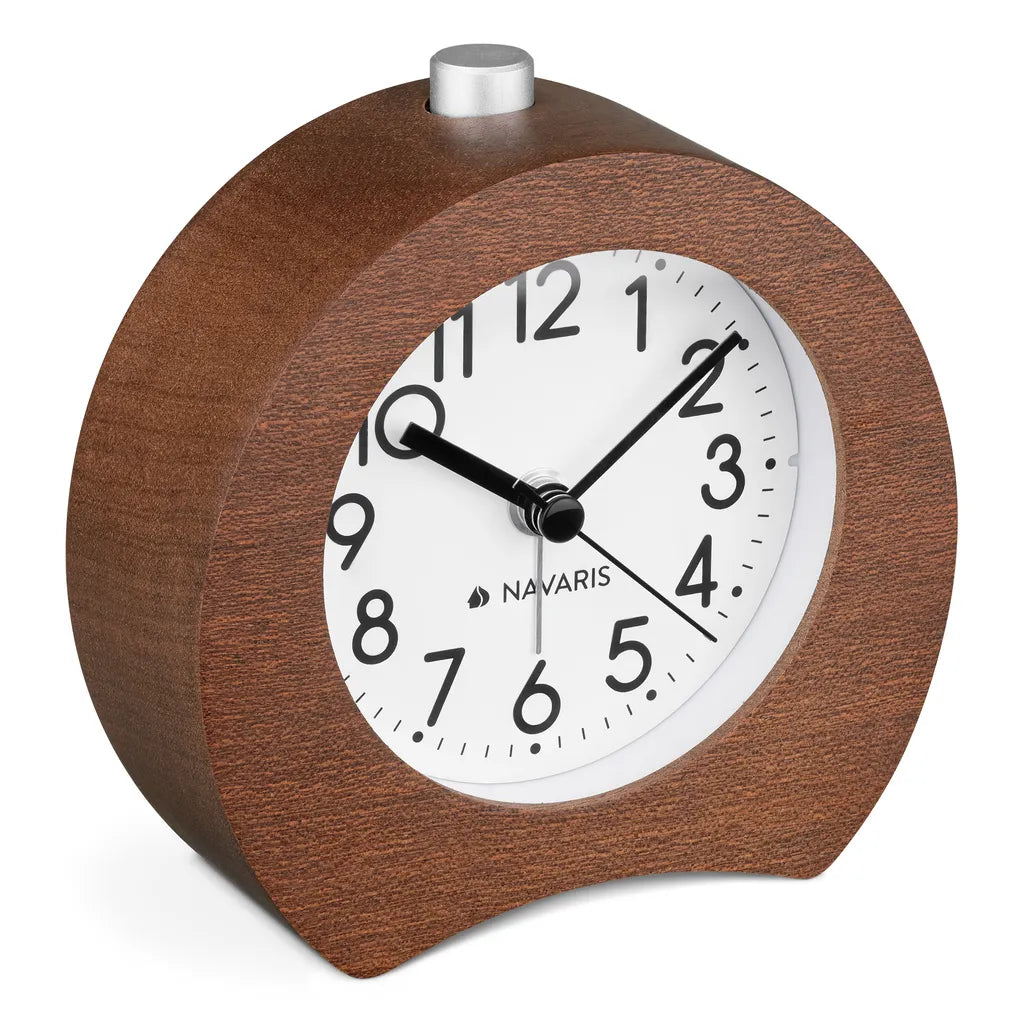  Navaris Analog Holz Wecker Mit Snooze - Retro Uhr Hufeisen Design Mit Weißem Ziffernblatt Alarm - Leise Tischuhr Ohne Ticken - Holzwecker Dunkelbraun