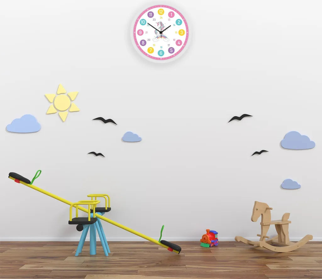  GRAVURZEILE Wanduhr Kinder Einhorn Motiv - Lautlose Kinderwanduhr Geeignet Für Mädchen - Bunte Lernuhr Für Kinder 30 Cm - Einfaches Ablesen Der Uhrzeit Lernen - Farbenfrohes Design