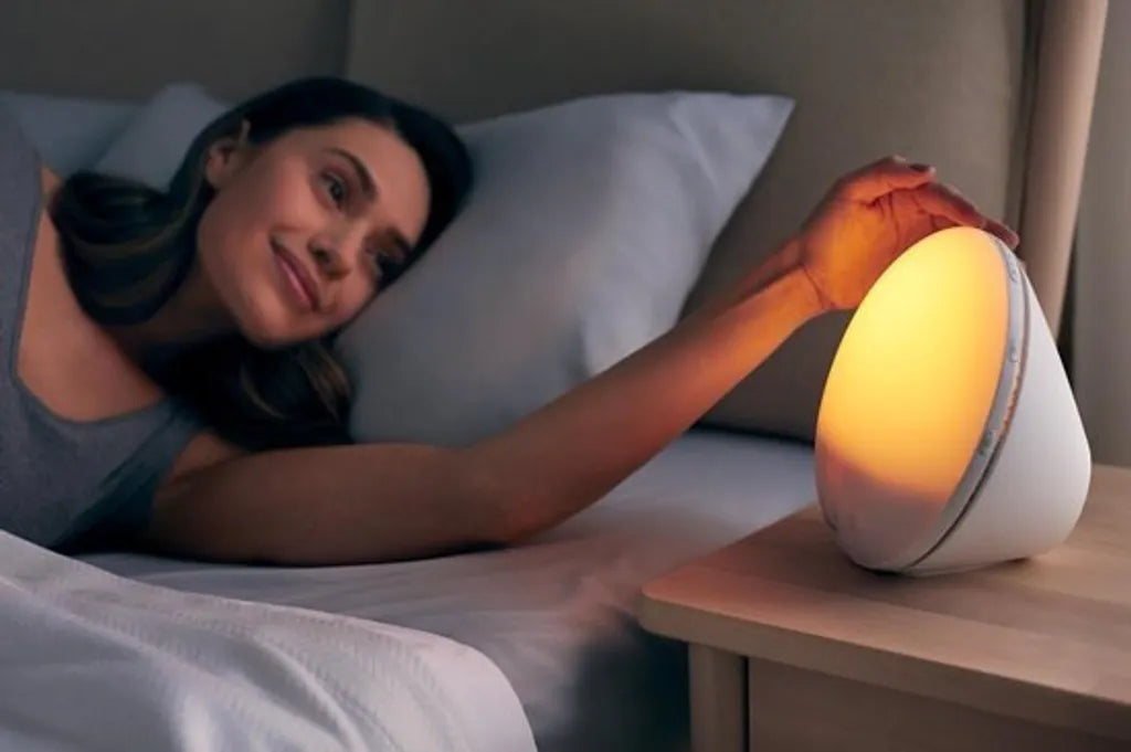  Philips HF3519/01 Wake-up Light (Sonnenaufgangfunktion, Digitales Fm Radio, Tageslichtwecker) Weiß