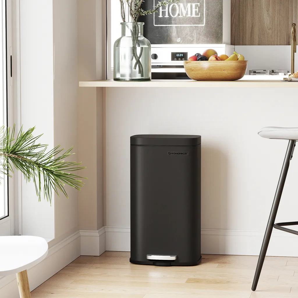  SONGMICS Mülleimer, 30 L Abfalleimer Mit Pedal, Treteimer Mit Inneneimer Aus Kunststoff, Für Die Küche, Klappdeckel, Softclose, Geruchsdicht Und Hygienisch, Schwarz LTB03BK