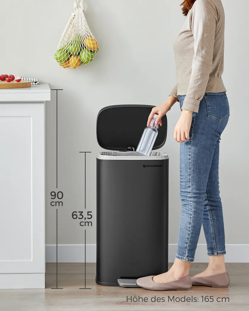  SONGMICS Mülleimer, 30 L Abfalleimer Mit Pedal, Treteimer Mit Inneneimer Aus Kunststoff, Für Die Küche, Klappdeckel, Softclose, Geruchsdicht Und Hygienisch, Schwarz LTB03BK