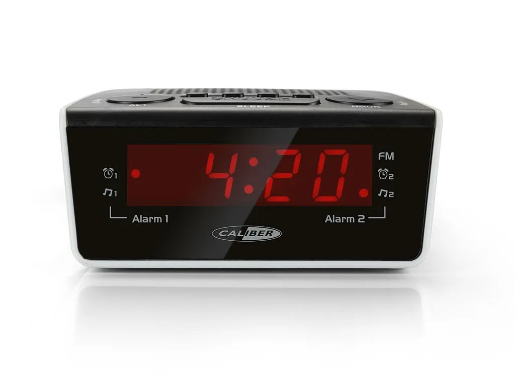  Caliber Alarm Clock Radio Mit FM -Radio Und Doppelalarm - Digitaler Wecker Mit Rotem Display - Weiß (HCG015)
