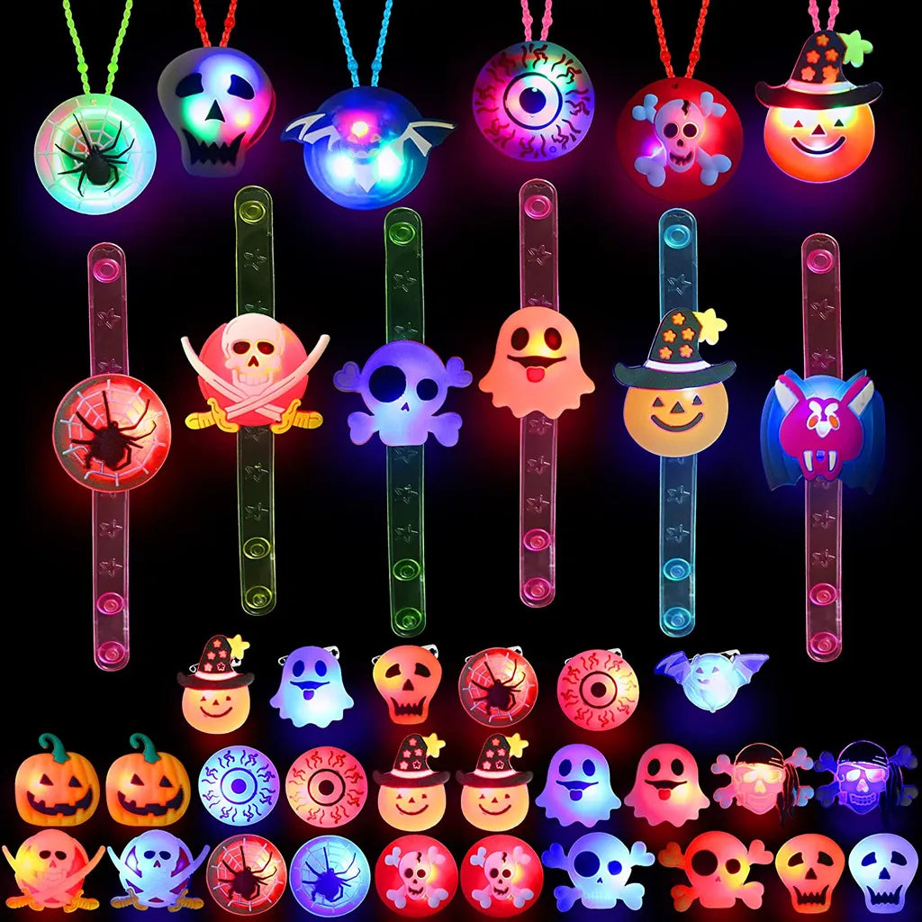  Halloween-Lichter, 24 Stück, Halloween-LED-Halsketten, Armbänder, Kürbis, Geist, Piraten, Spinne, Augapfel, Halloween, Partygeschenk, Blinkende Dekoration, Trick-Leckereien, Geschenktütenfüller Für Frauen Und Männer, Familie