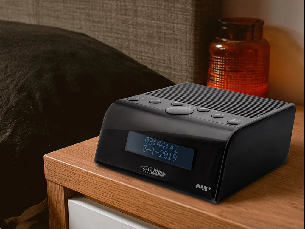  Caliber Uhrenradio Mit FM-Radio Und DAB+ - Schwarz (HCG011DAB)